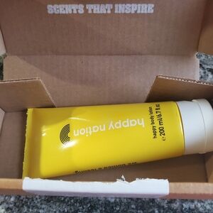 Happy Nation body lotion
